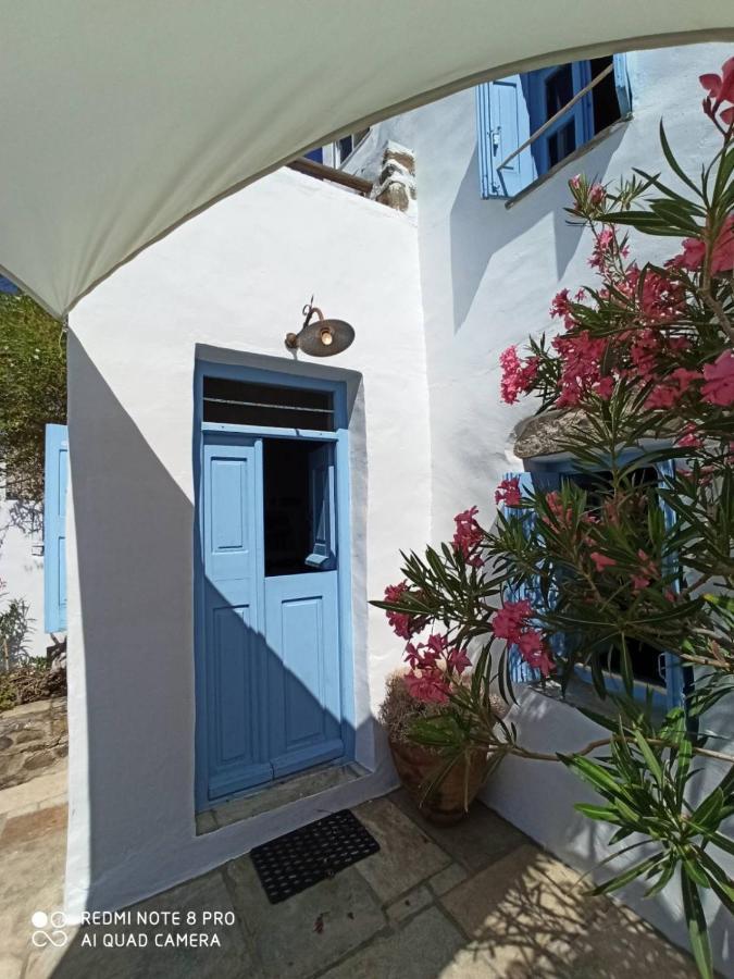 Traditional Stone House With Breathtaking View Serifos Town ภายนอก รูปภาพ